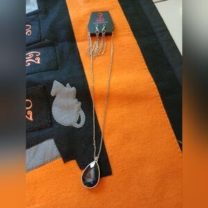 NWT Paparazzi Necklace and Earrings Set. Adjustable.